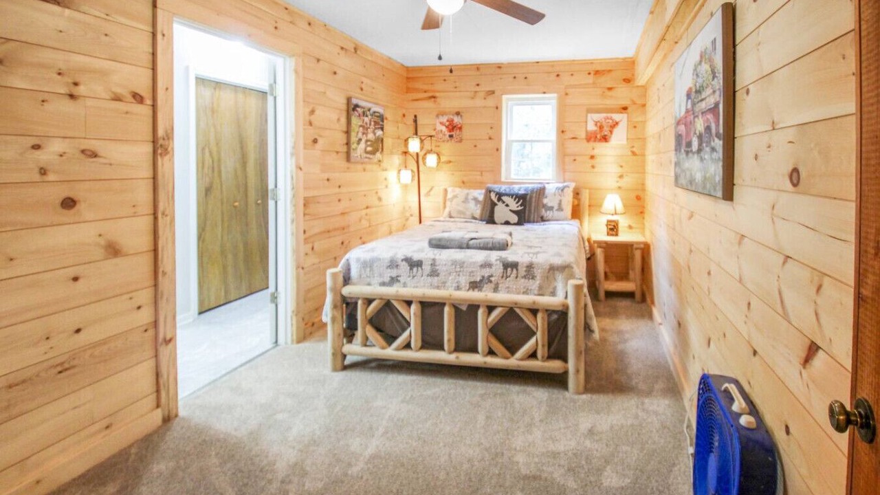 Photo of Bedroom in Boone