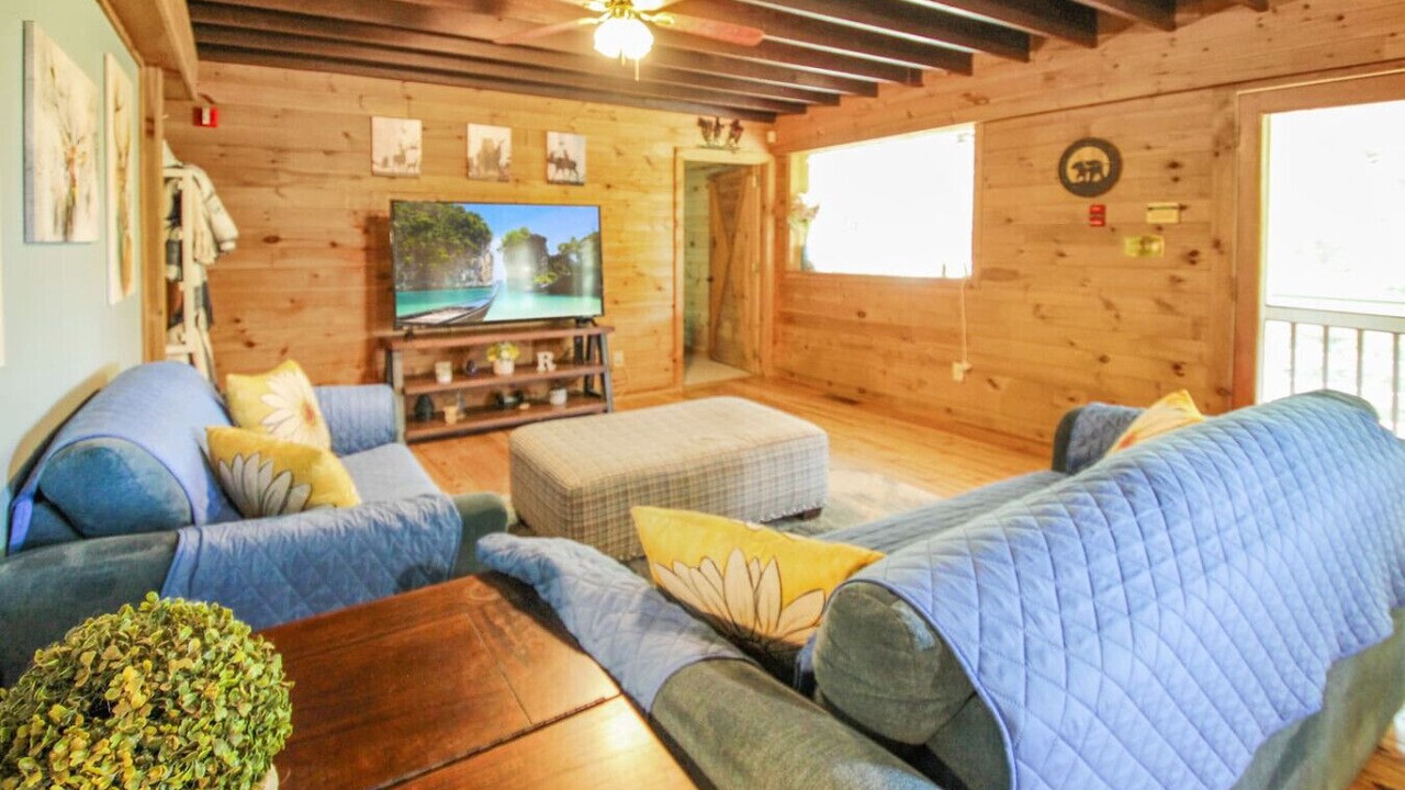 Photo of Livingroom in Boone