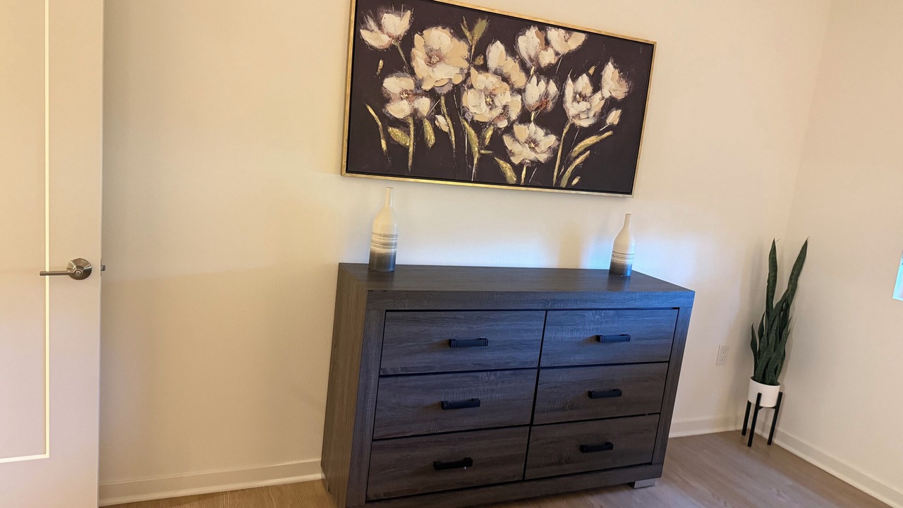 Photo of Bedroom in Airport Area