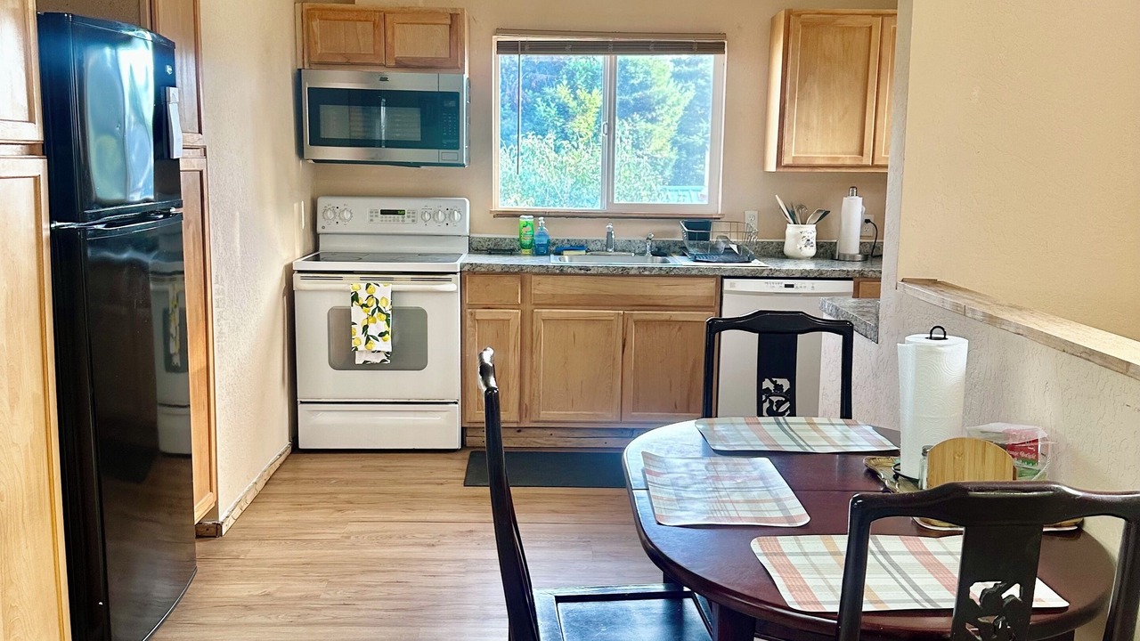 Photo of Kitchen in Crescent City North