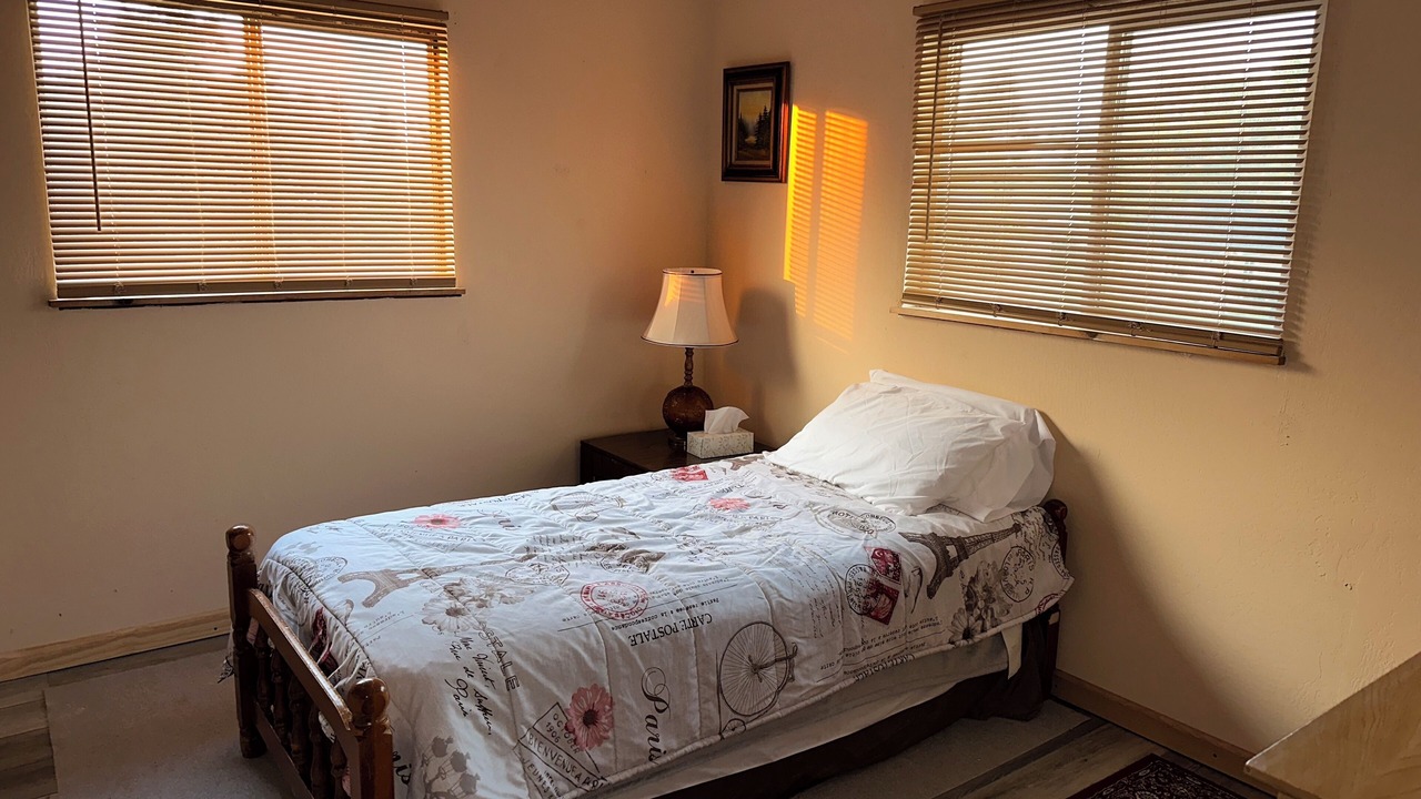 Photo of Bedroom in Crescent City North