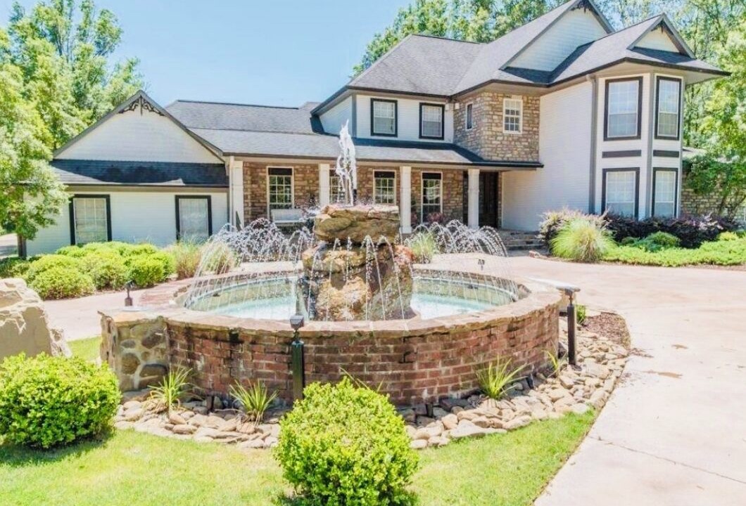 Photo of Outdoor in Starkville