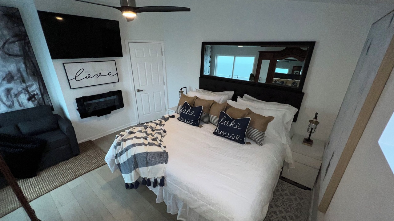 Photo of Bedroom in Town of Ledyard