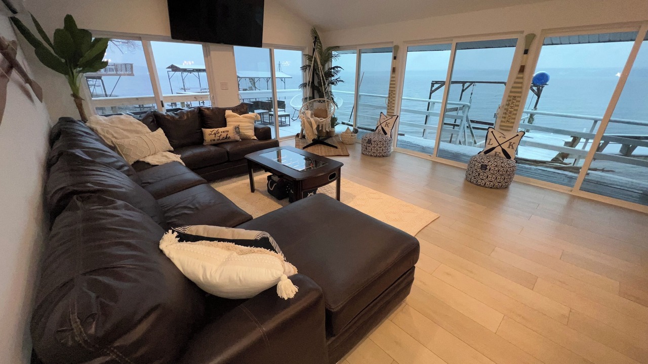 Photo of Livingroom in Town of Ledyard
