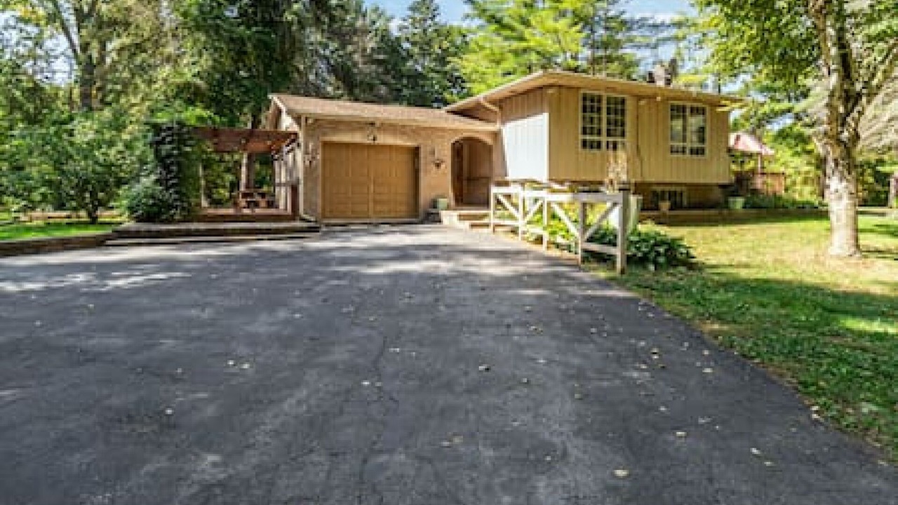 Photo of Outdoor in Halton Regional Municipality