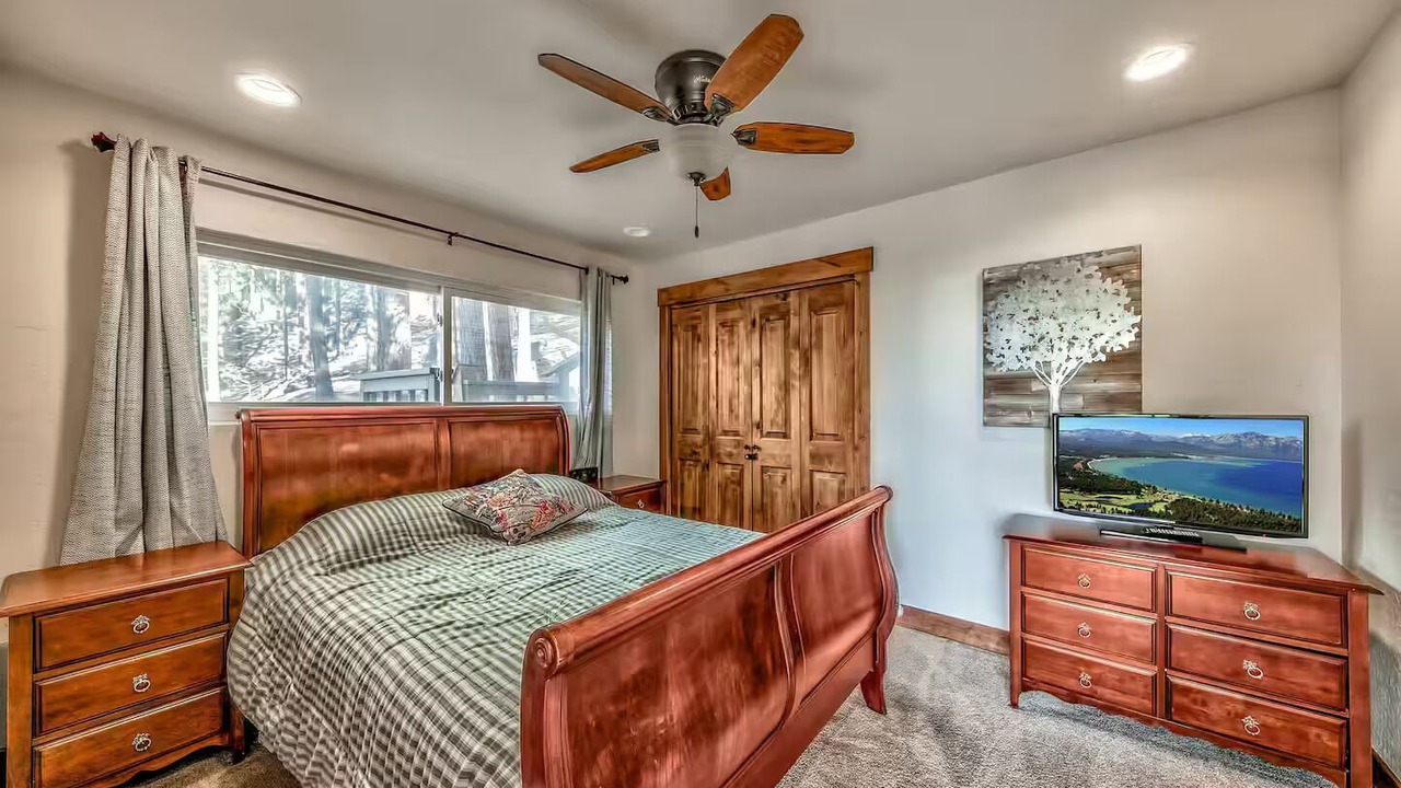 Photo of Bedroom in Zephyr Cove