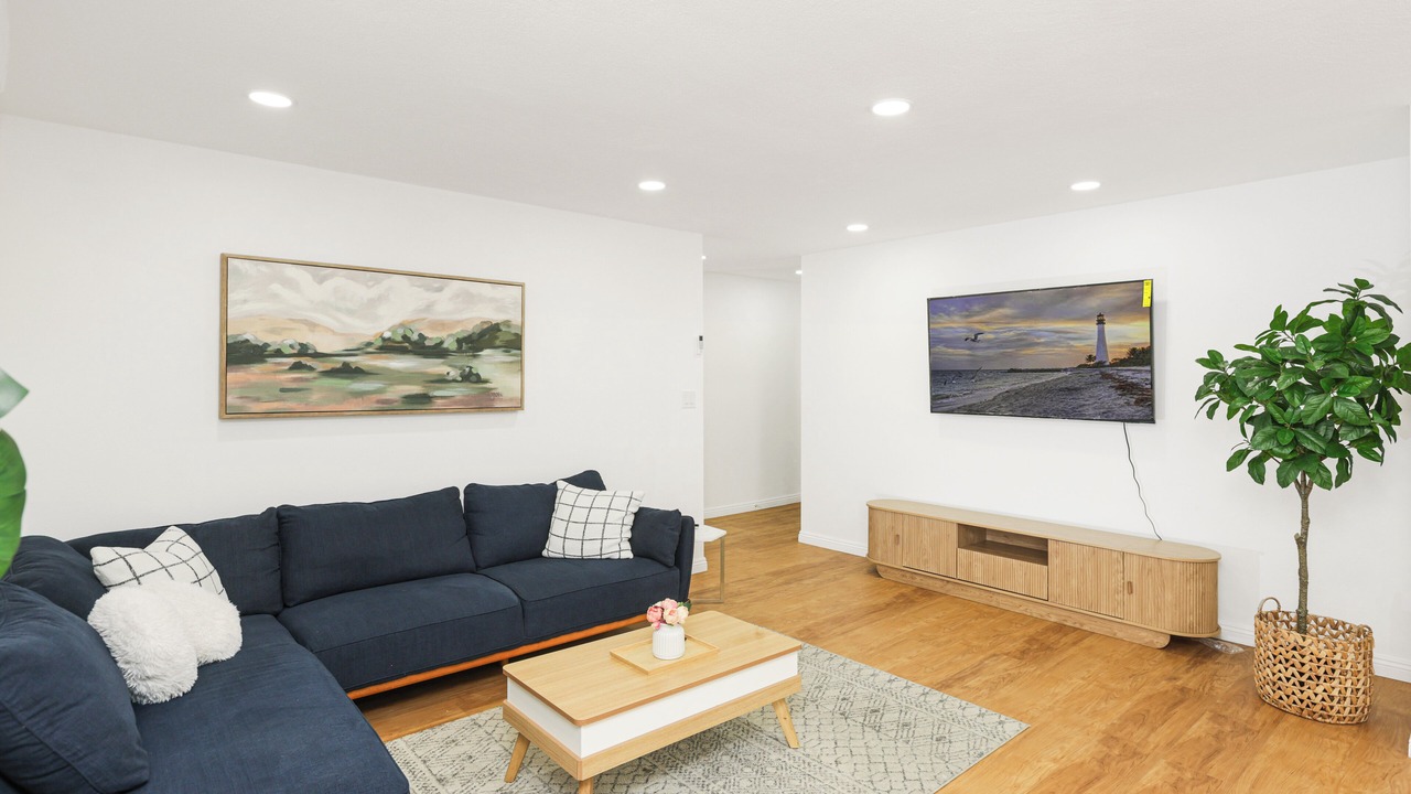 Photo of Livingroom in Riverview West