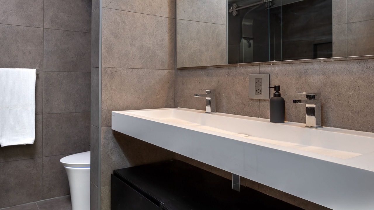 Photo of Bathroom in The Villas