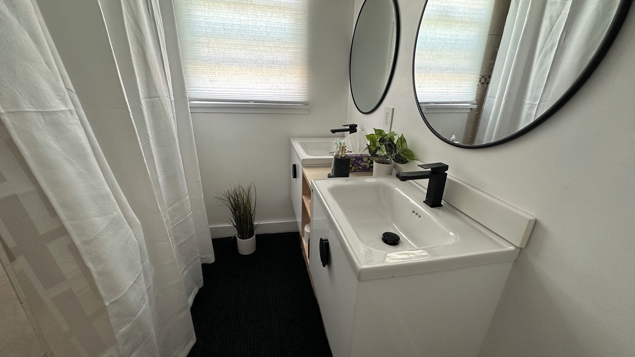 Photo of Bathroom in Los Altos