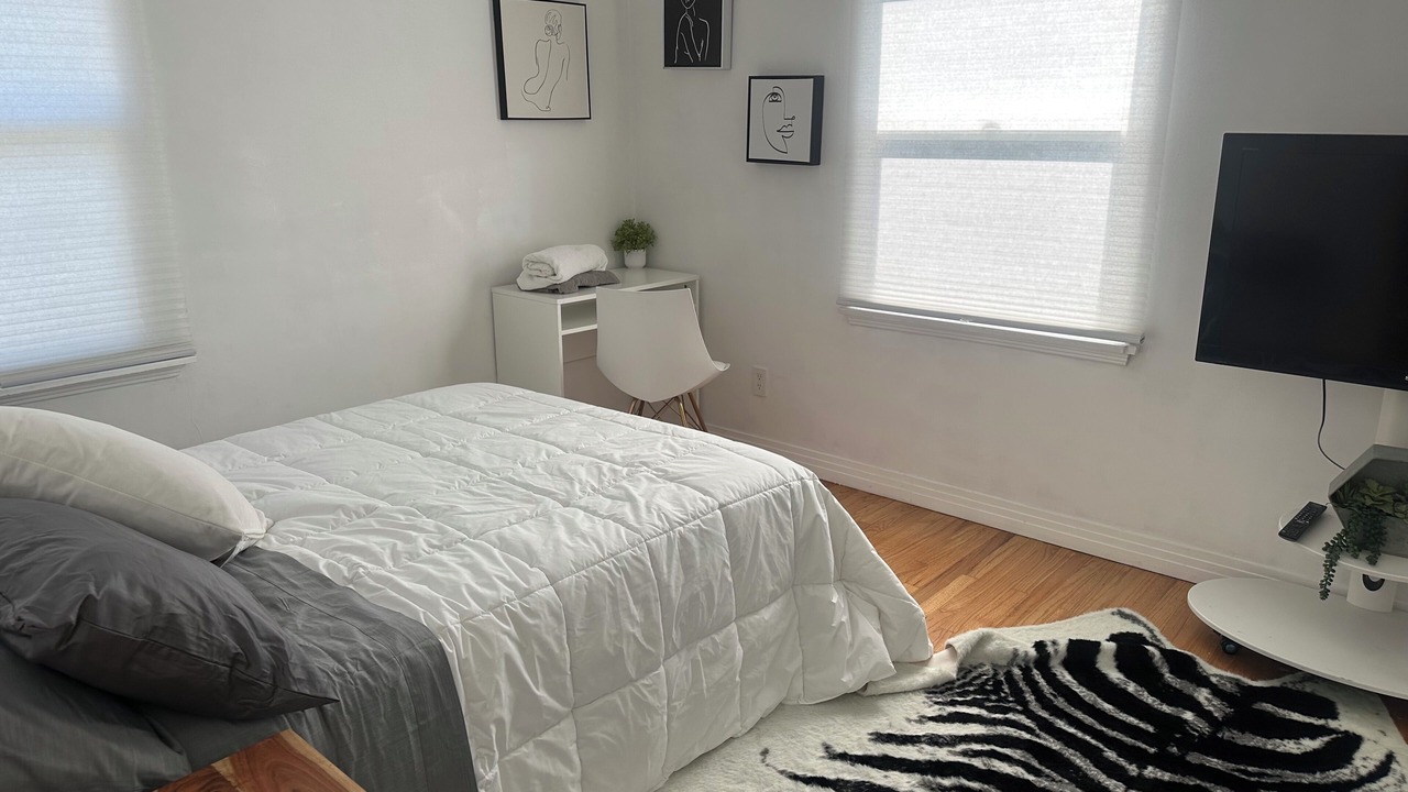Photo of Bedroom in Los Altos