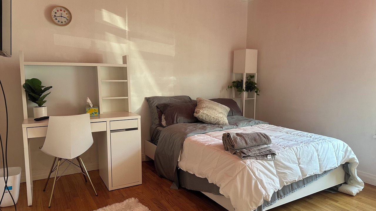 Photo of Bedroom in Los Altos