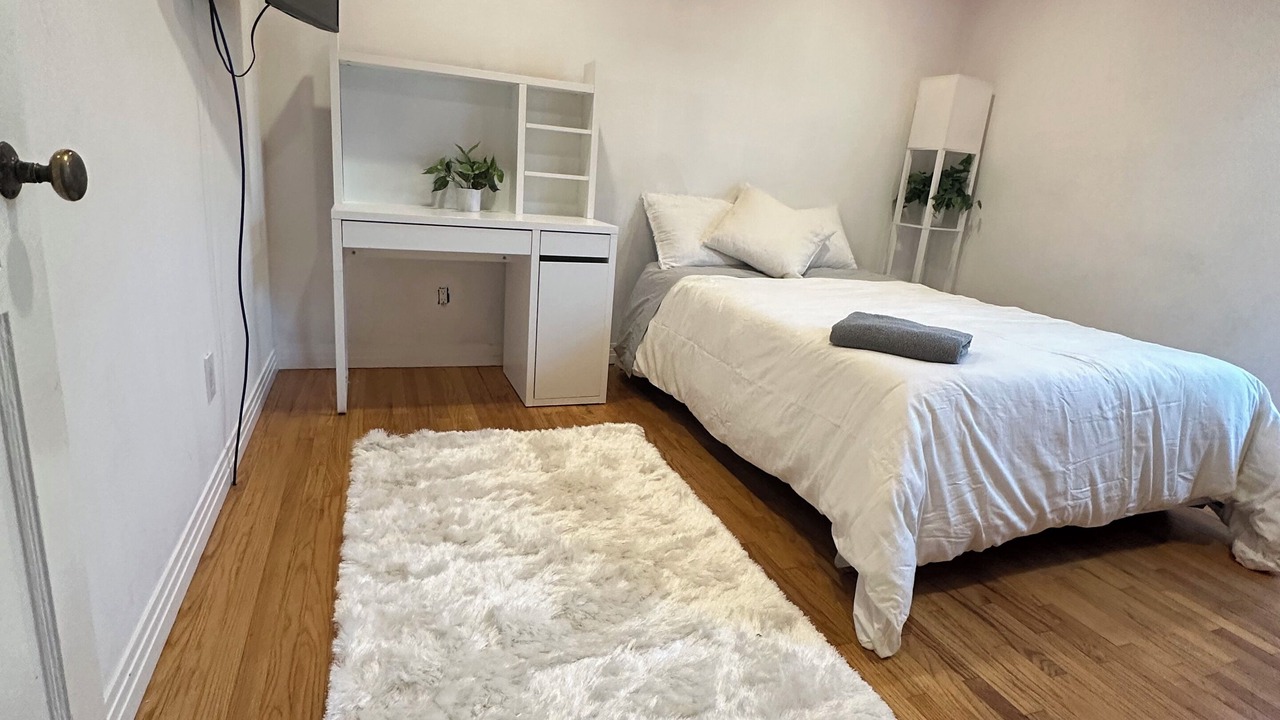 Photo of Bedroom in Los Altos