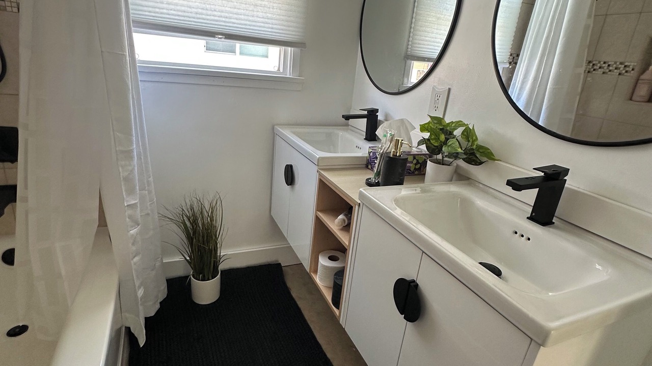 Photo of Bathroom in Los Altos