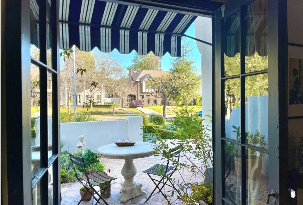 Photo of Outdoor in Windsor Square