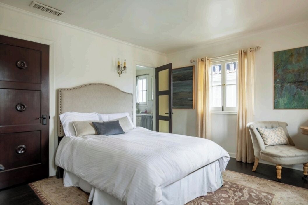Photo of Bedroom in Windsor Square