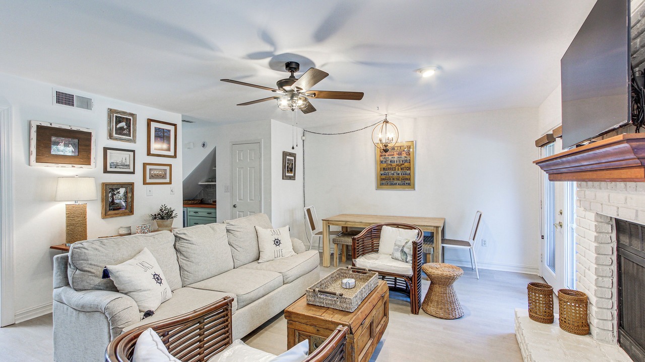 Photo of Livingroom in Diamondhead