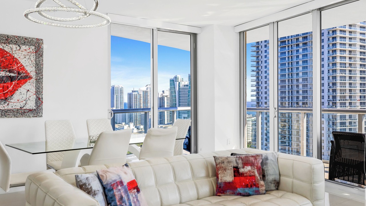 Photo of Livingroom in Hallandale Beach