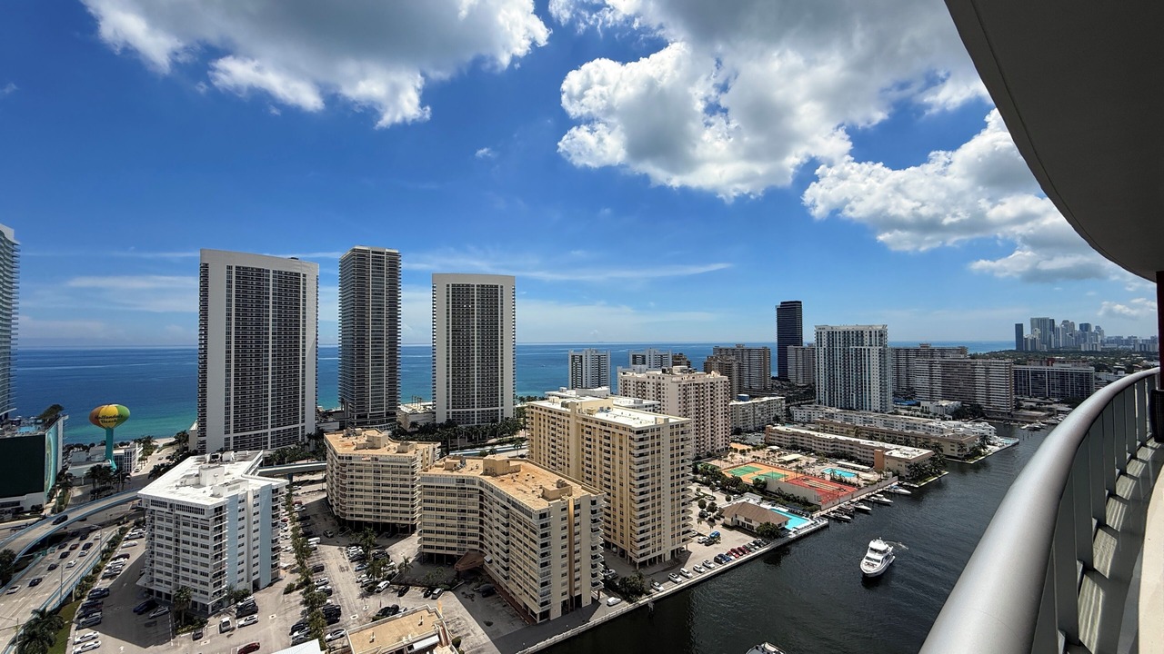 Photo of Outdoor in Hallandale Beach