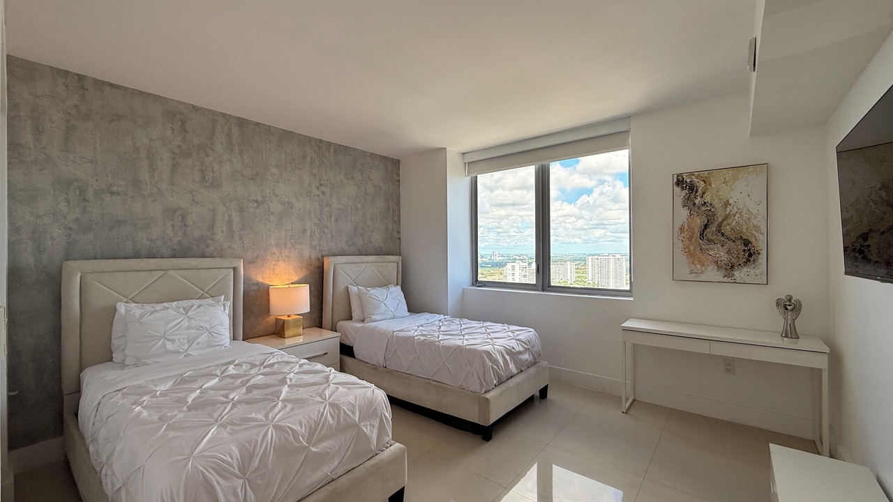 Photo of Bedroom in Hallandale Beach