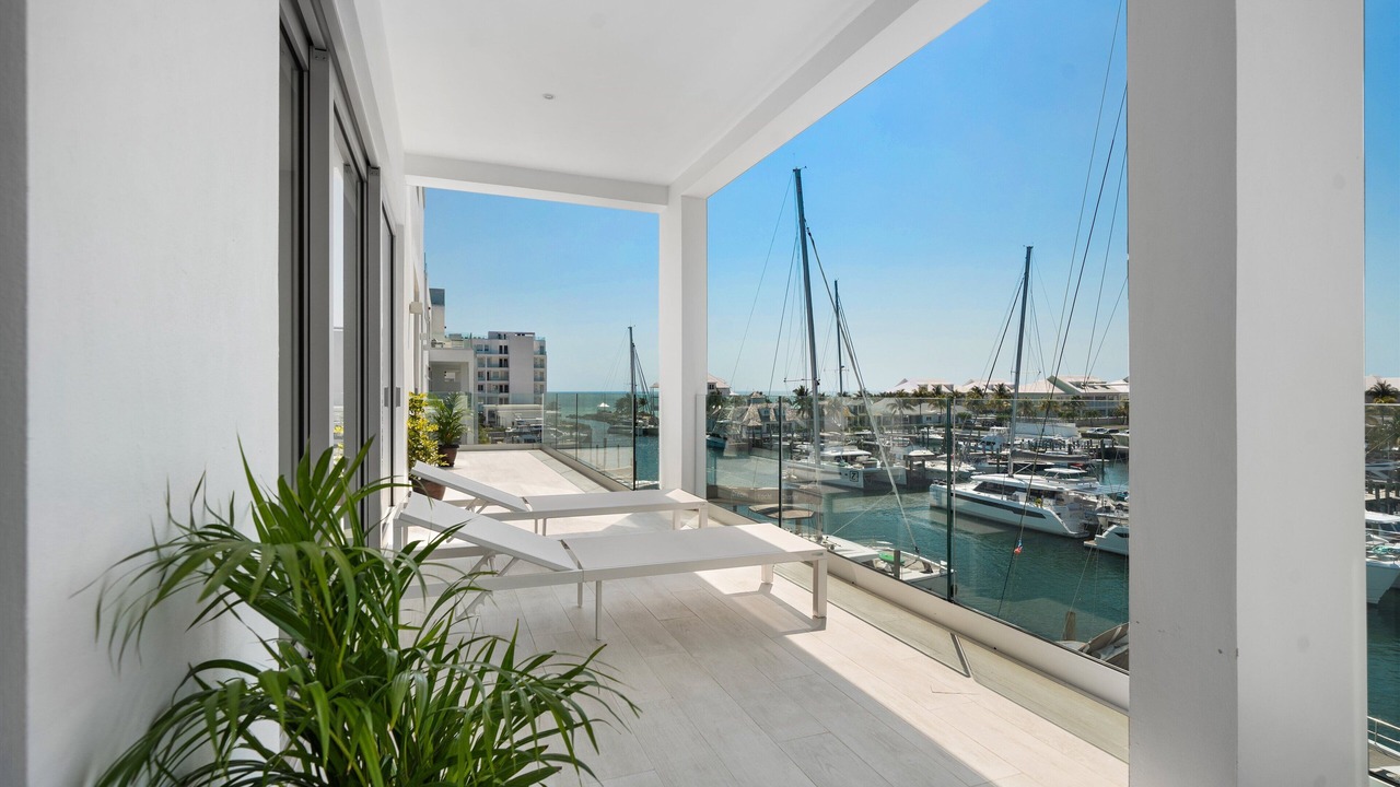 Photo of Patio Balcony in Palm Cay
