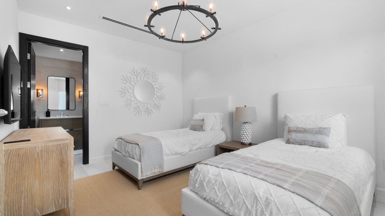 Photo of Bedroom in Palm Cay