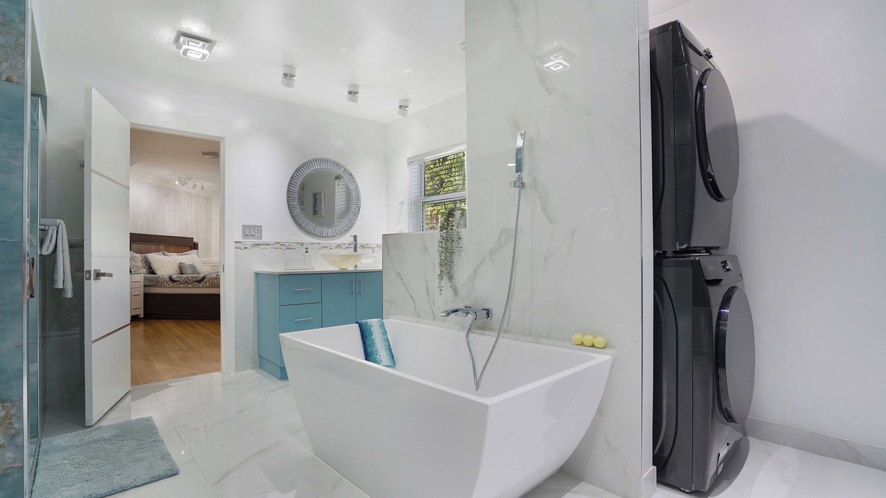 Photo of Bathroom in Lazy Lake