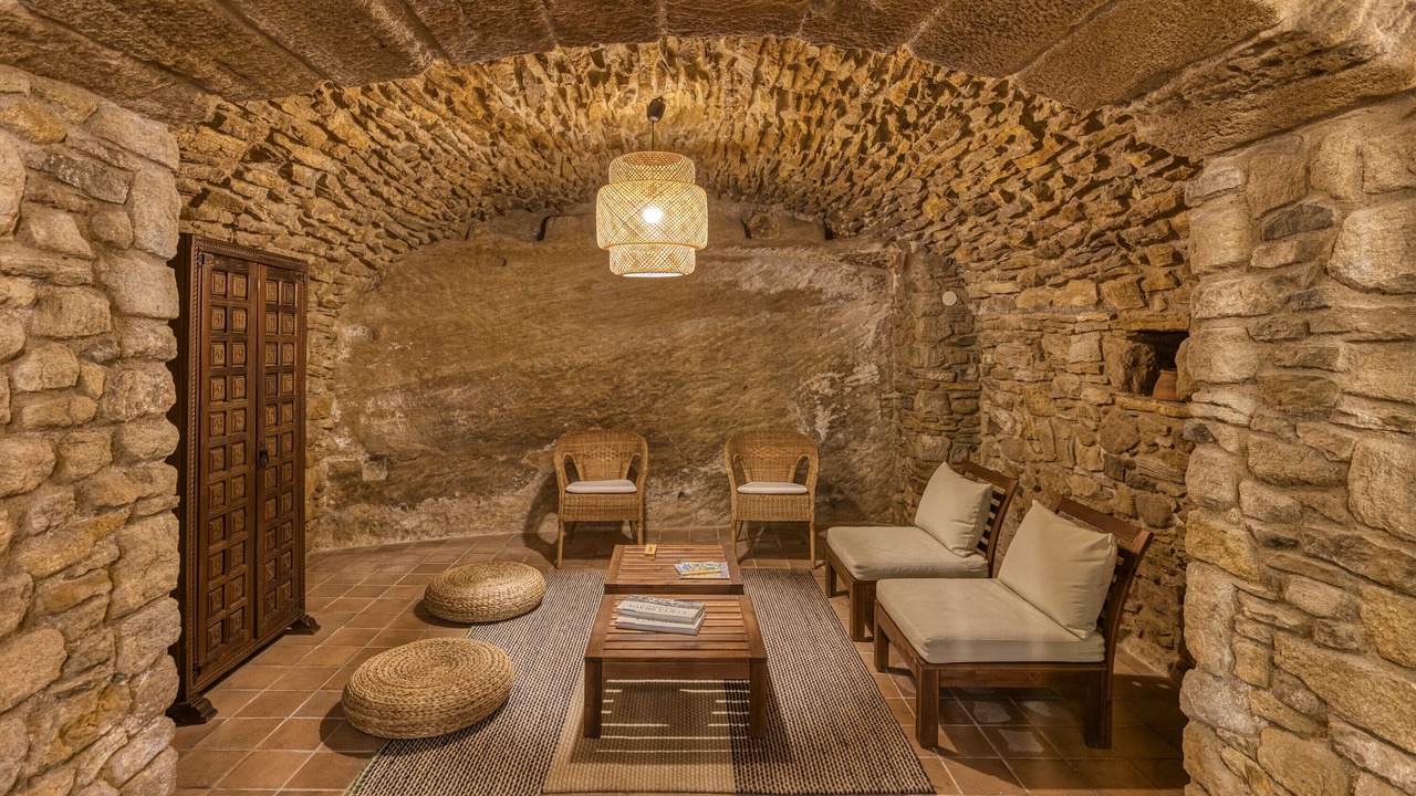 Photo of Others in Peratallada