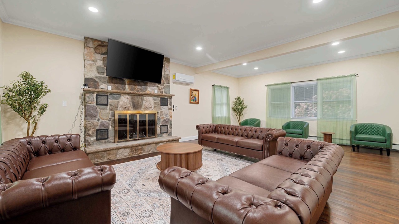Photo of Livingroom in Sparrow Bush