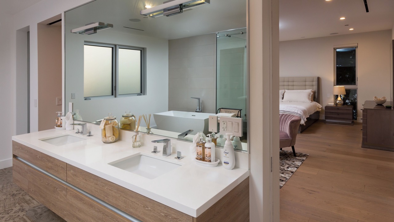 Photo of Bathroom in Melrose