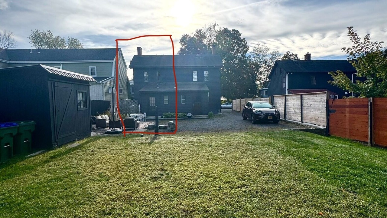 Photo of Outdoor in Little York