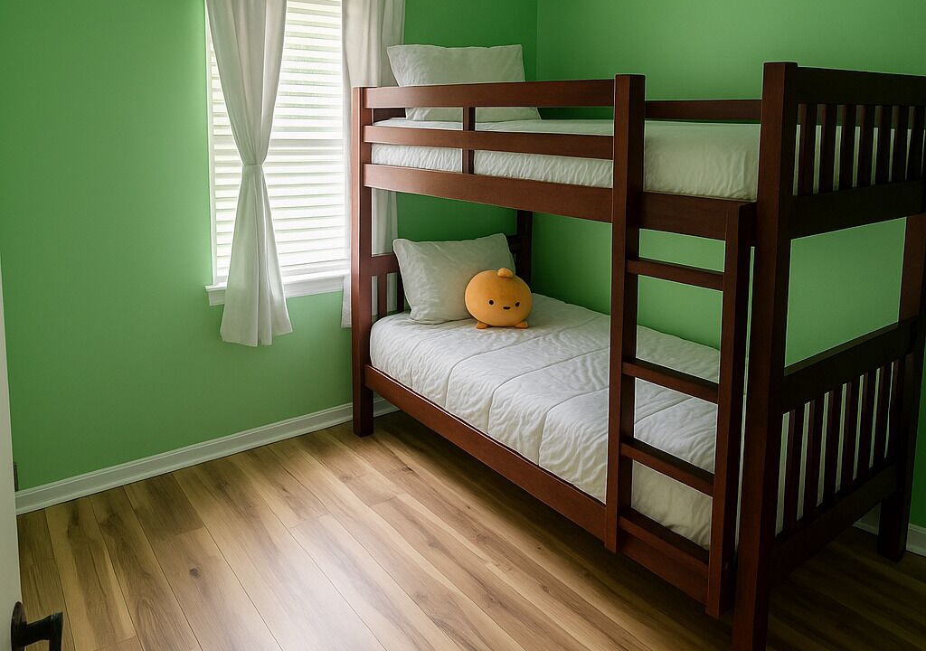 Photo of Bedroom in Ozark