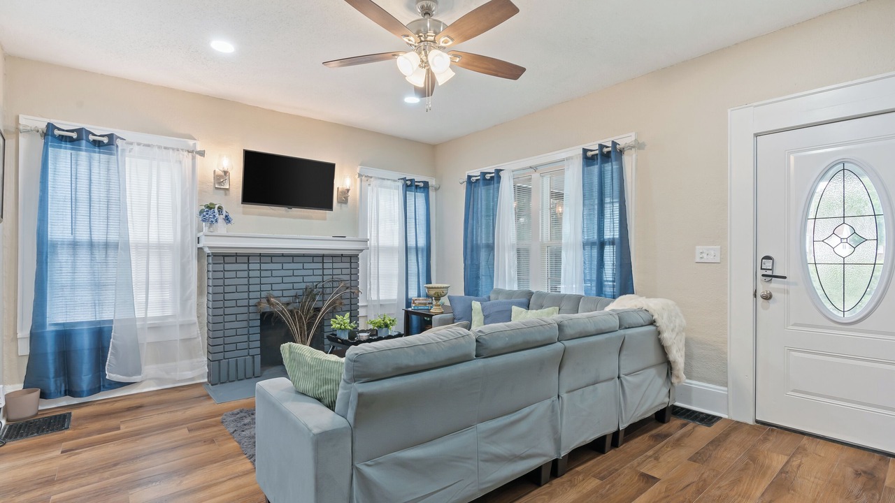 Photo of Livingroom in Birmingham