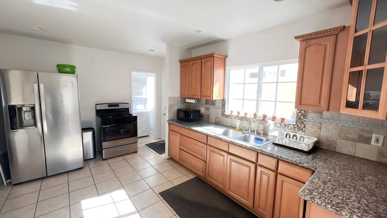 Photo of Kitchen in South Gate