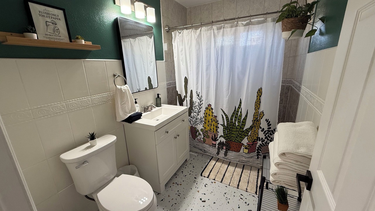 Photo of Bathroom in South Gate