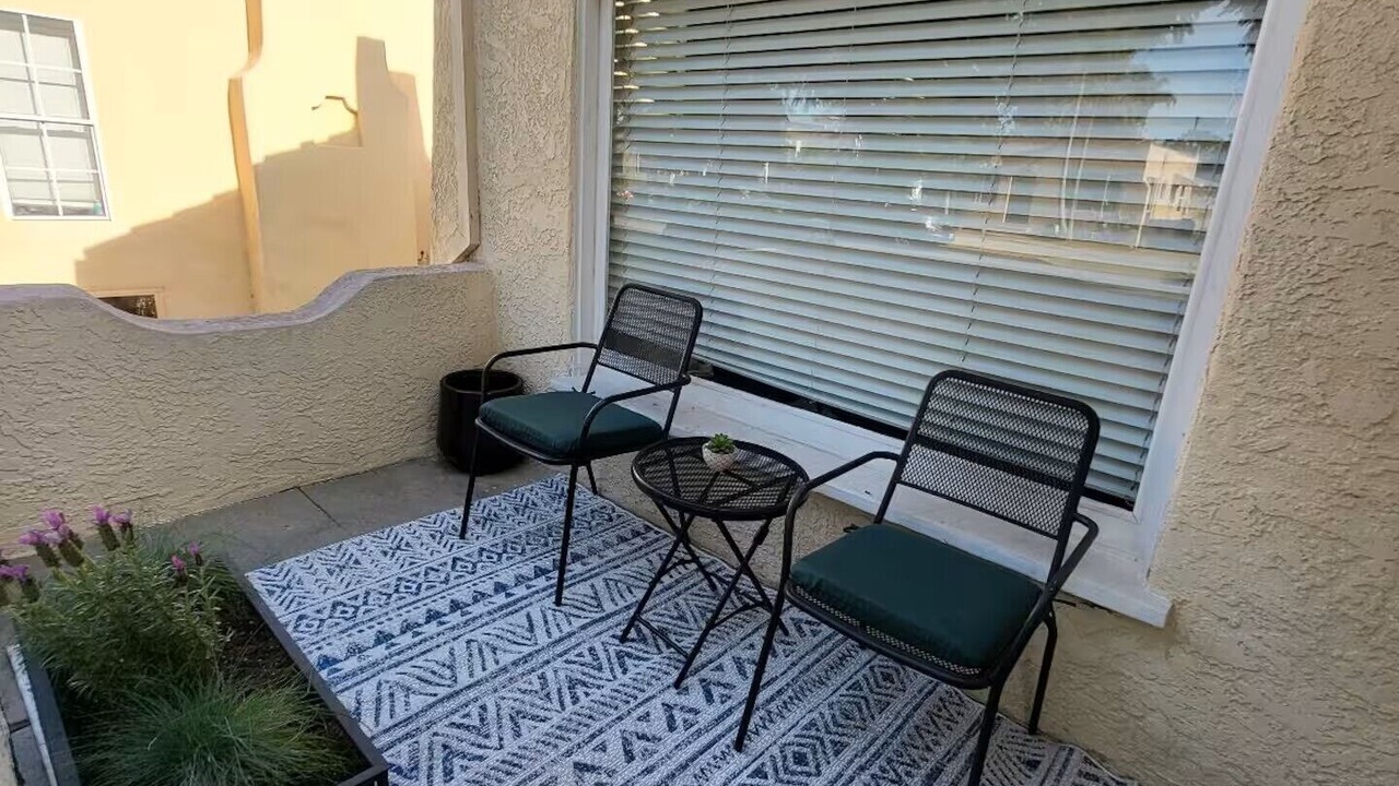 Photo of Patio Balcony in South Gate
