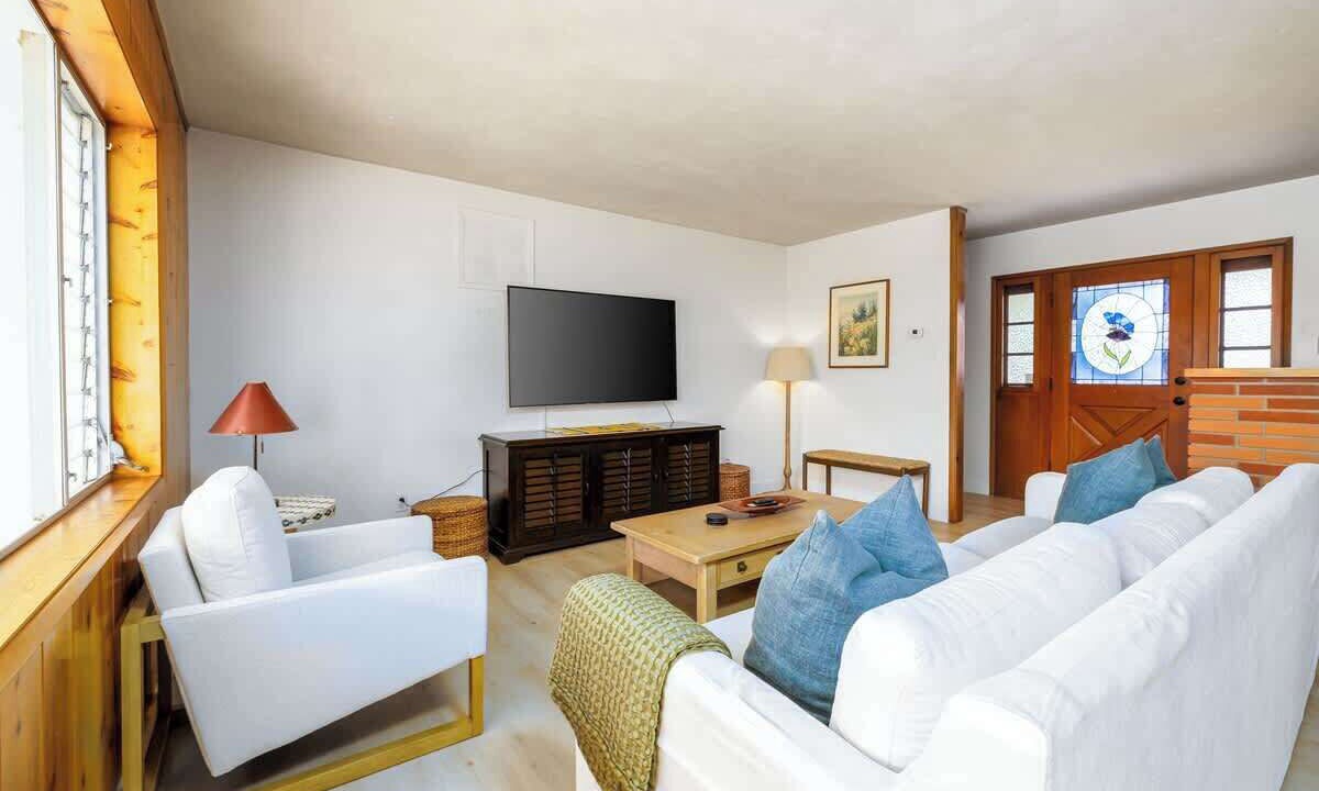 Photo of Livingroom in Olde Carlsbad