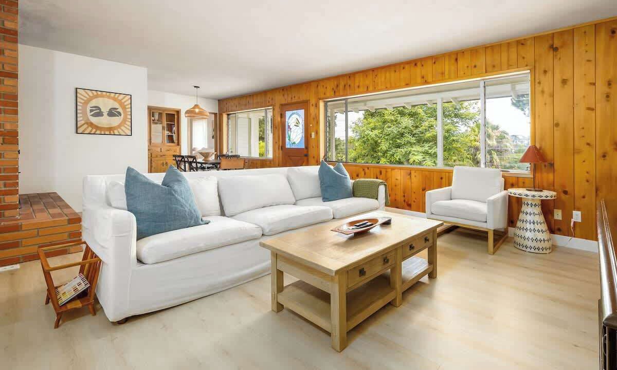 Photo of Livingroom in Olde Carlsbad