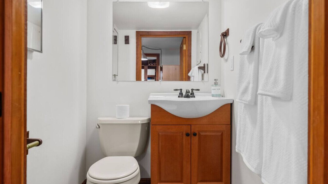 Photo of Bathroom in Lexington Hills