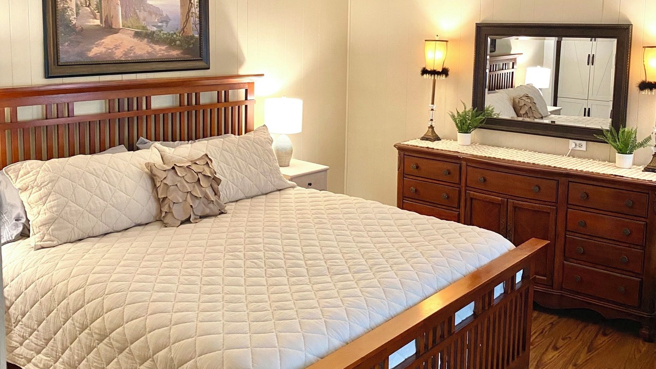 Photo of Bedroom in Ozark