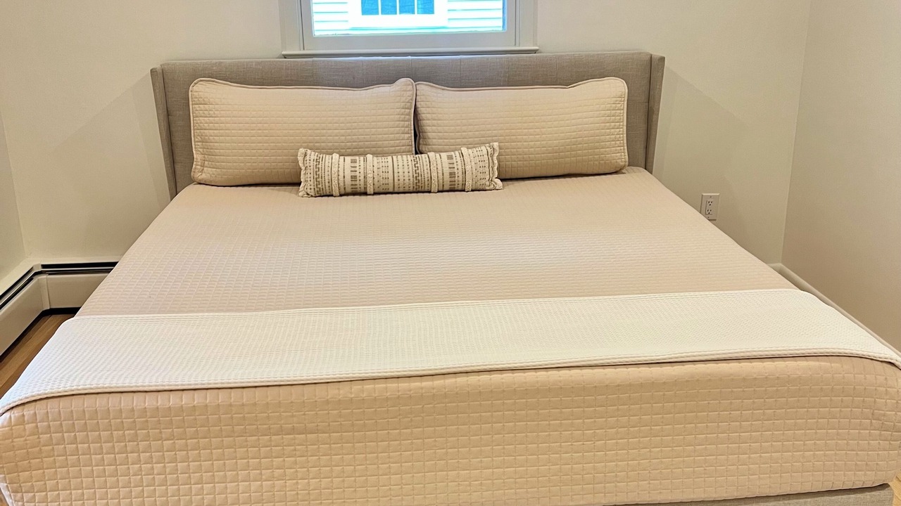 Photo of Bedroom in Pompton Lakes