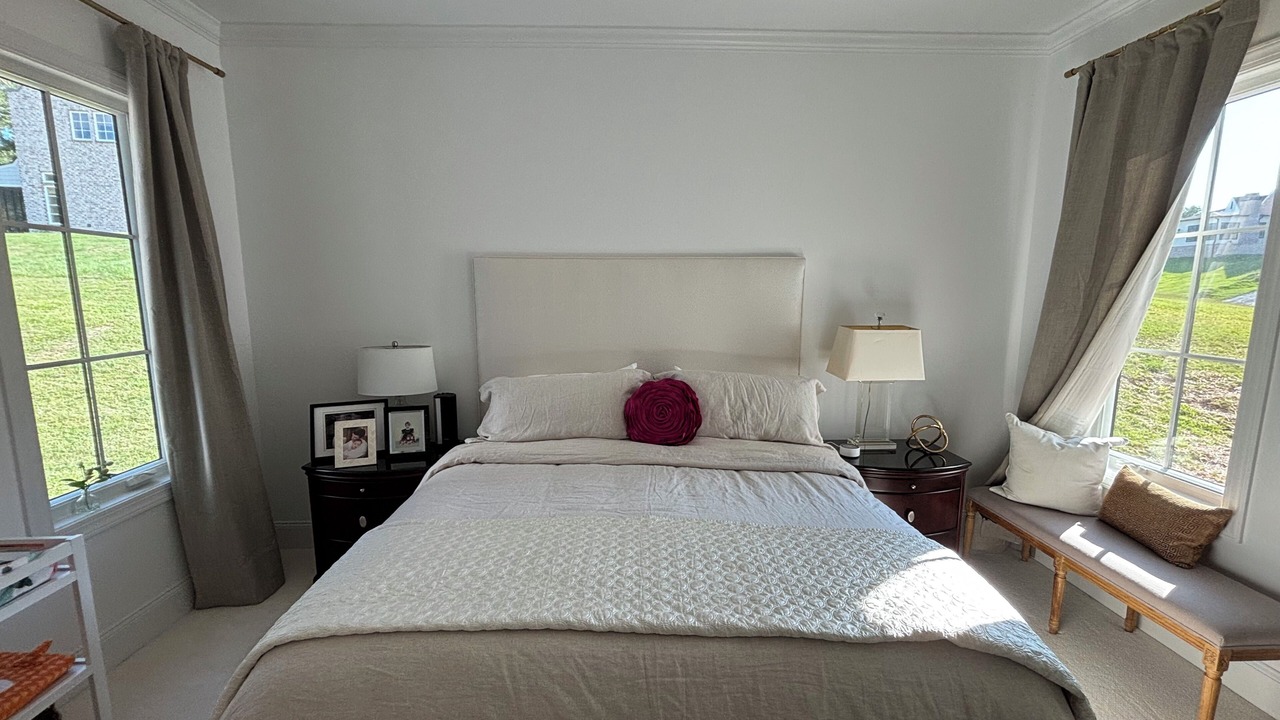 Photo of Bedroom in Northport