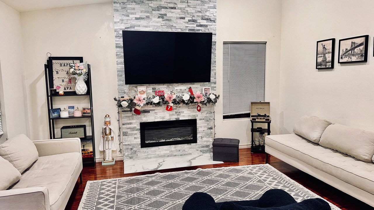 Photo of Livingroom in Alum Rock