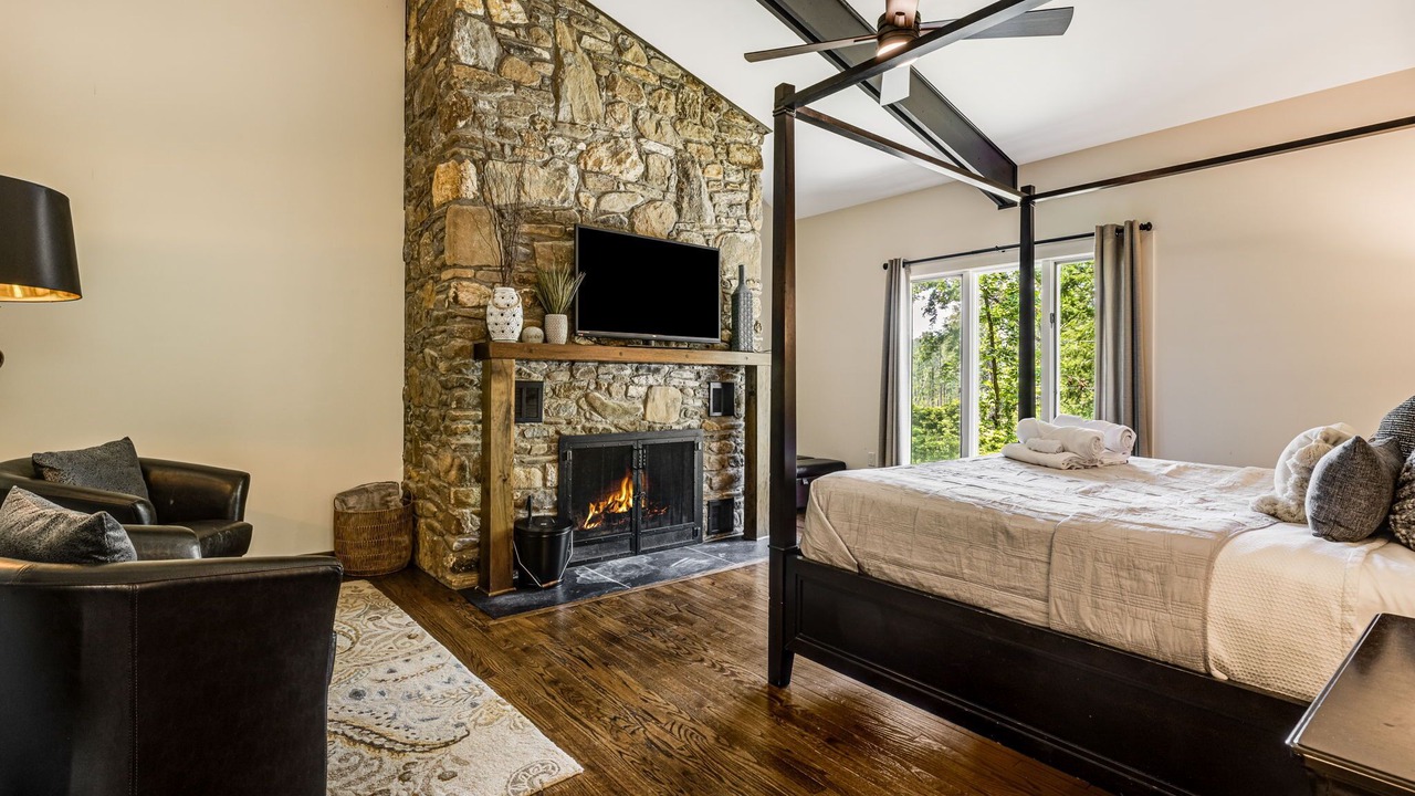Photo of Livingroom in Asheville