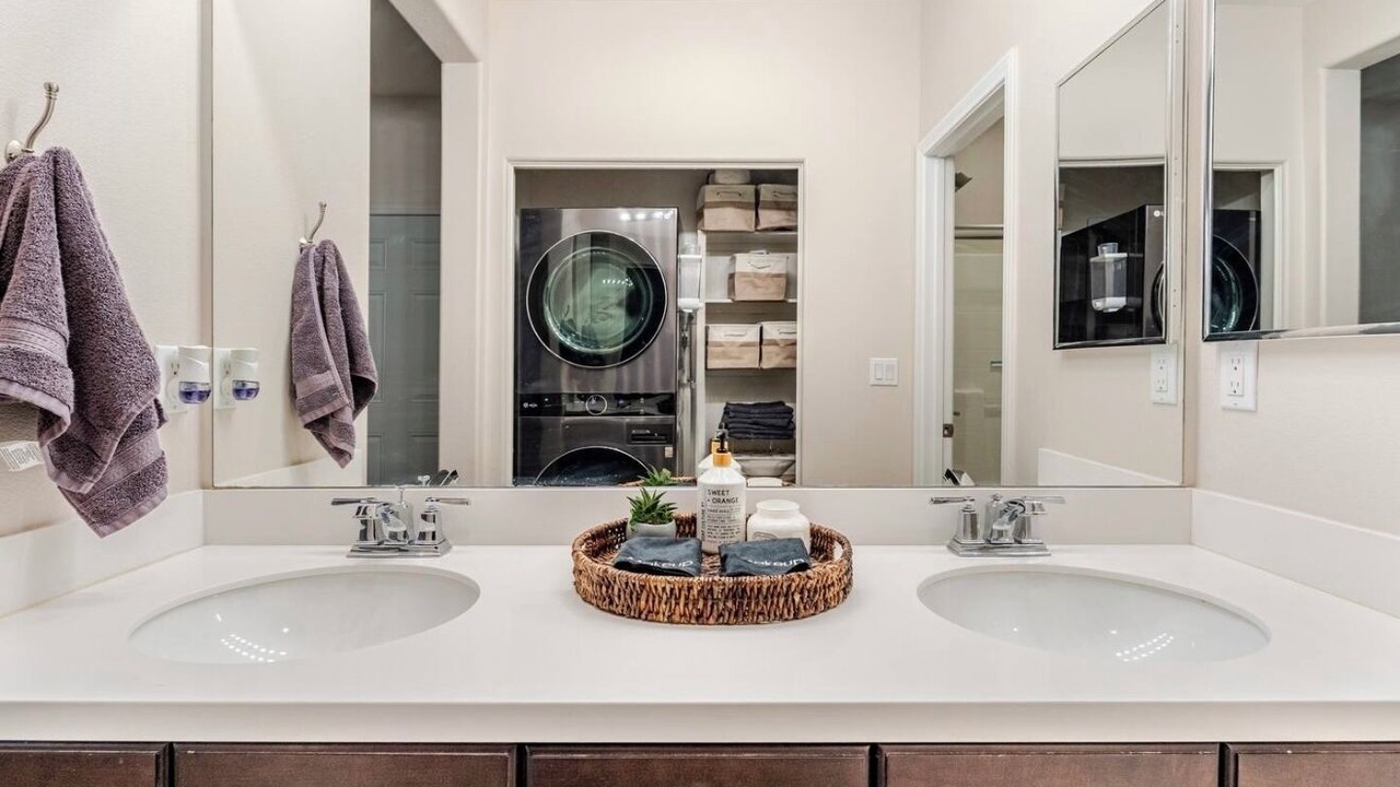 Photo of Bathroom in Lake Elsinore