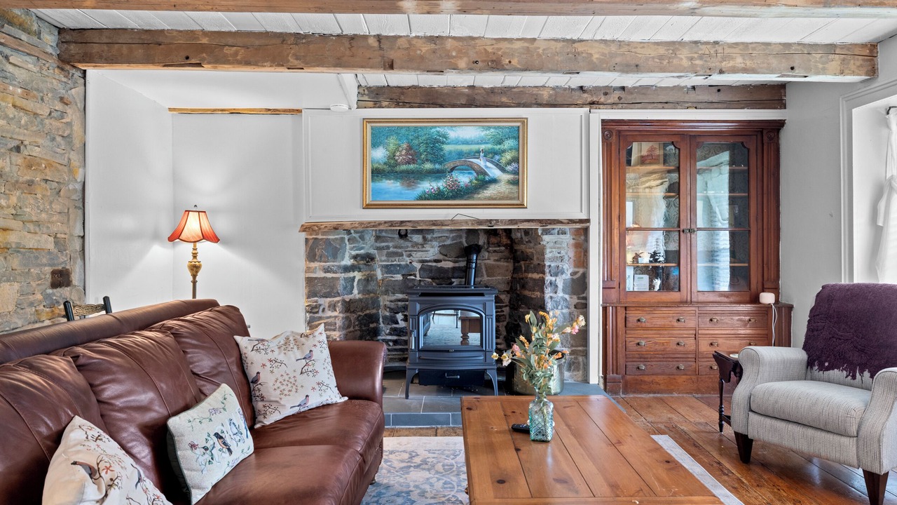 Photo of Livingroom in Clintondale