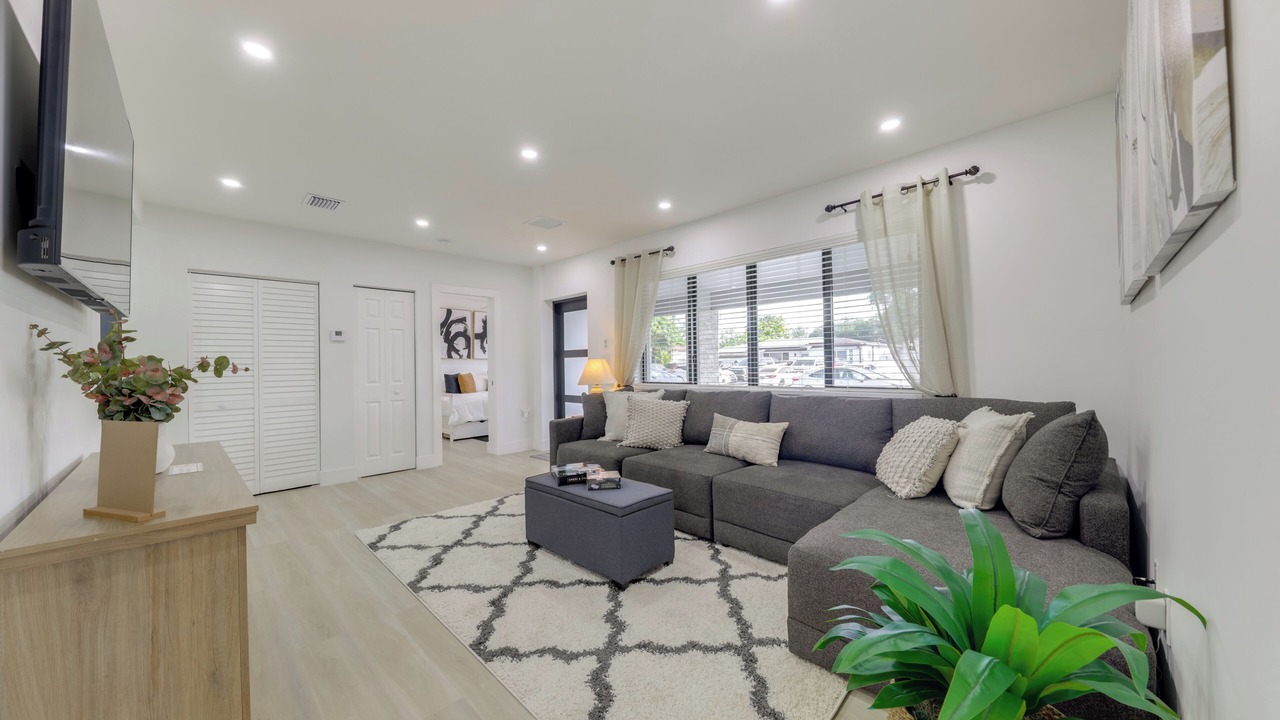Photo of Bedroom in Miramar