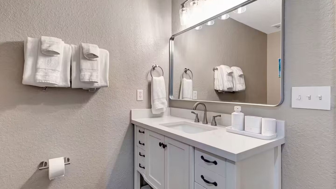 Photo of Bathroom in Silver Creek