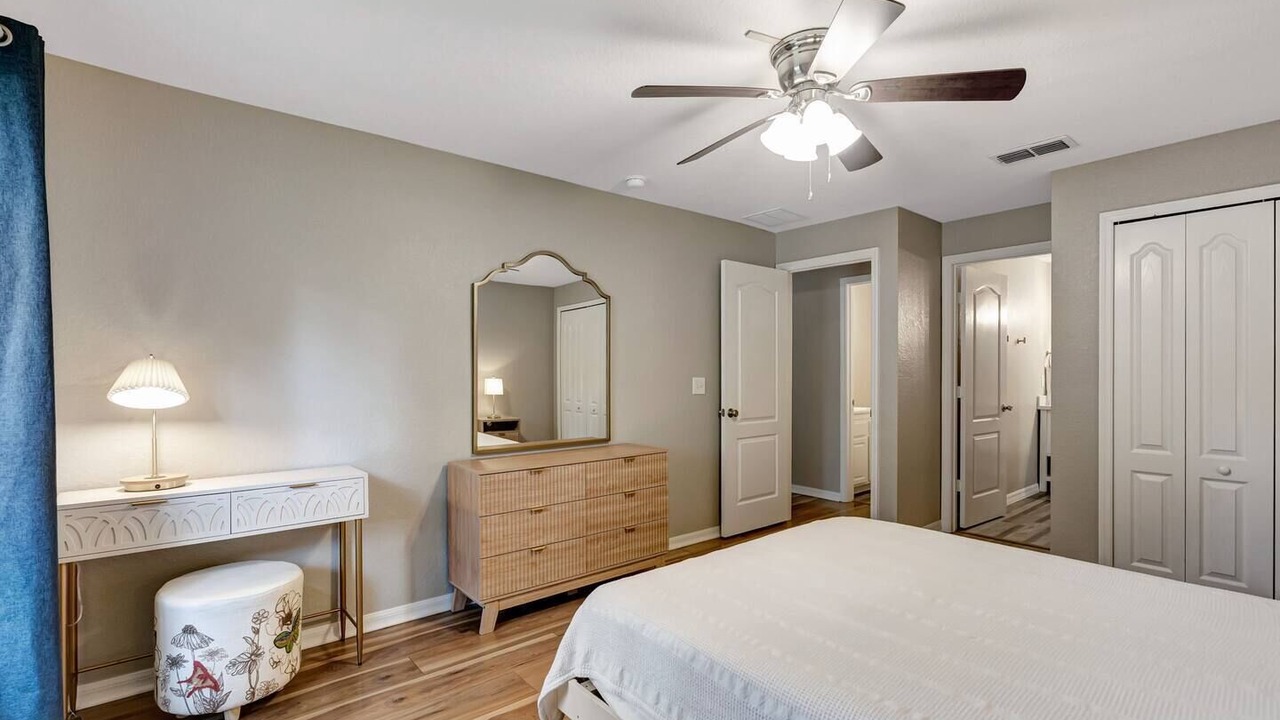 Photo of Bedroom in Silver Creek