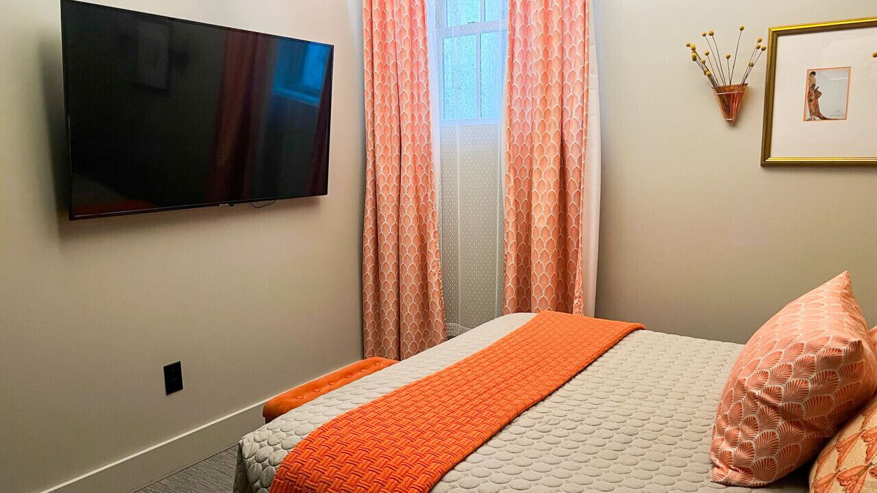 Photo of Bedroom in East Aurora