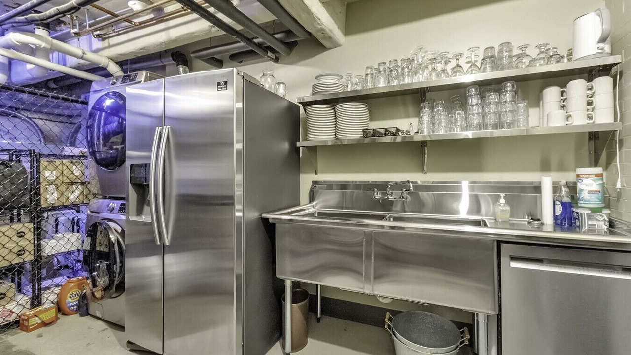 Photo of Kitchen in East Aurora